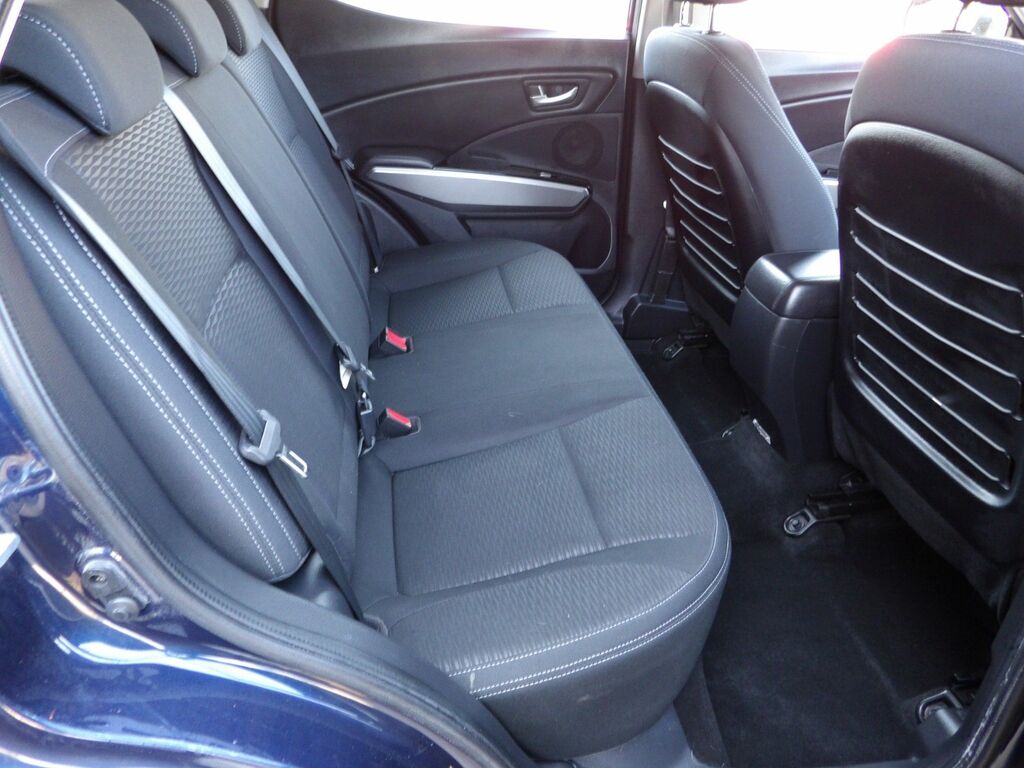 SsangYong Tivoli Suv White #8