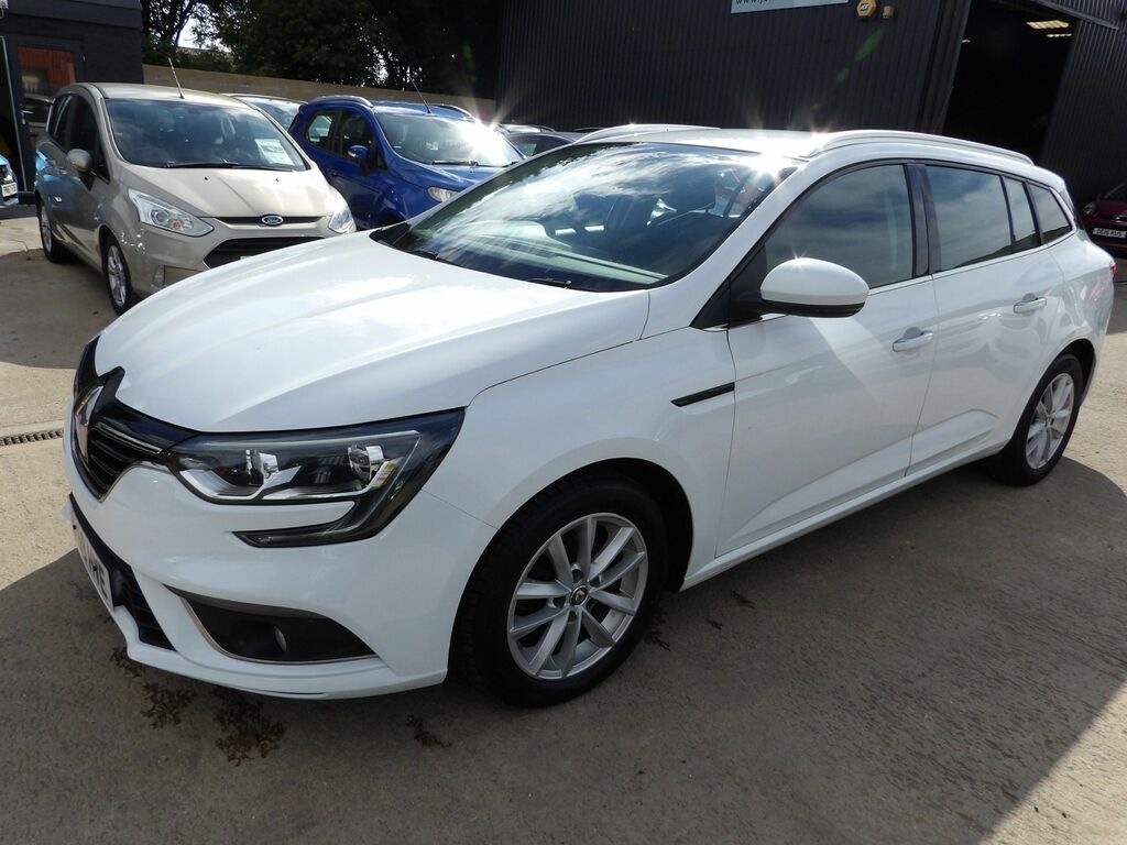 Renault Megane 1.5 Blue Dci Play Sport Tourer E White #3
