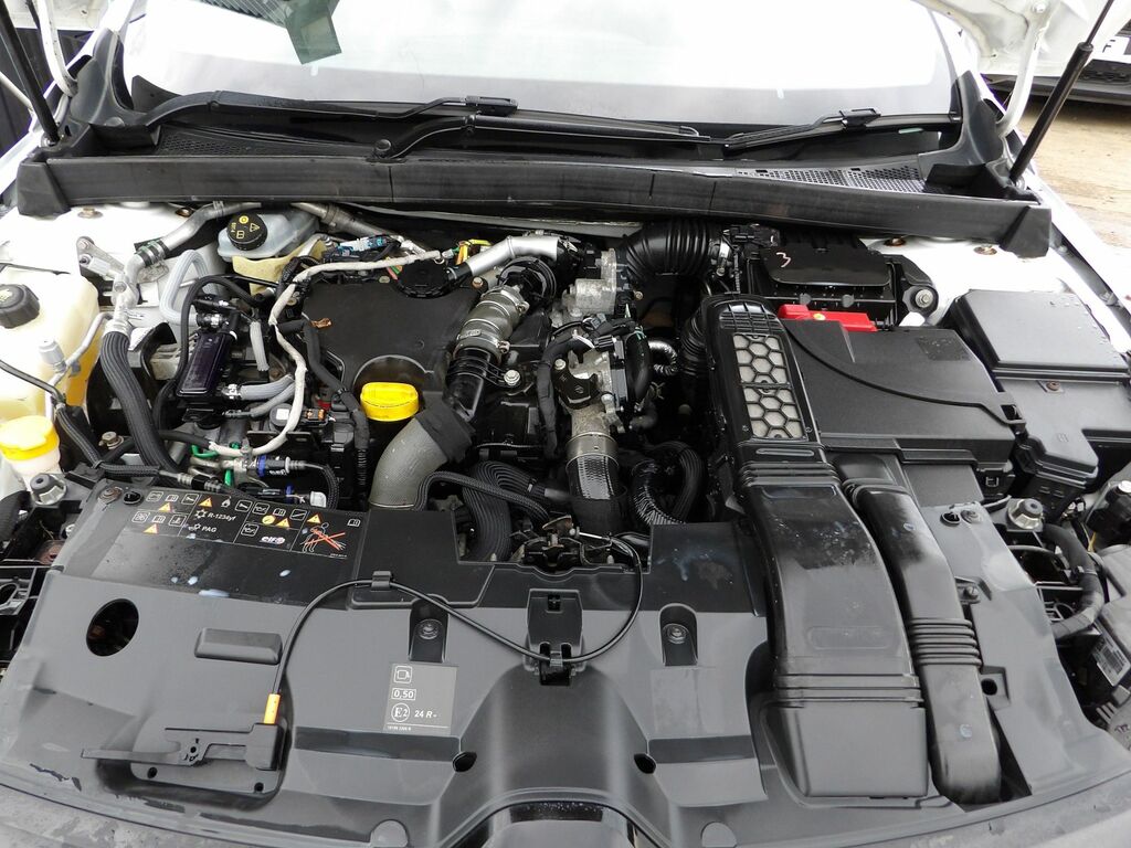 Renault Megane Megane Iconic Tce Silver #24