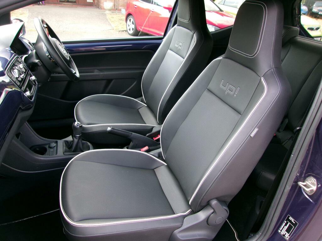 Volkswagen Up Street Up 20 Taxeuro Black #37