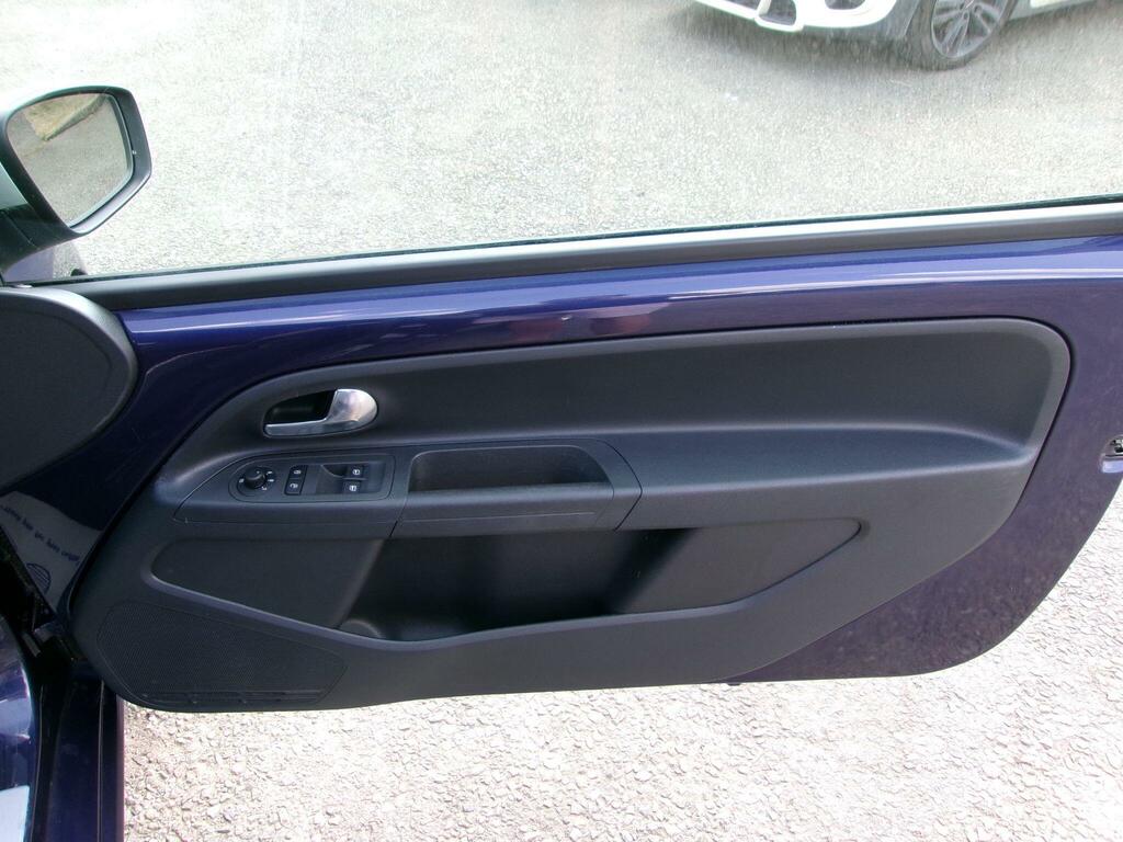 Volkswagen Up Street Up 20 Taxeuro Black #41