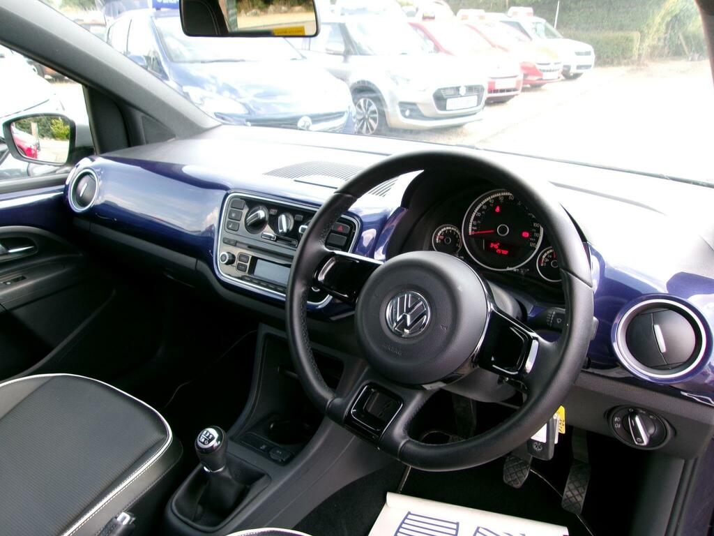 Volkswagen Up Street Up 20 Taxeuro Black #10