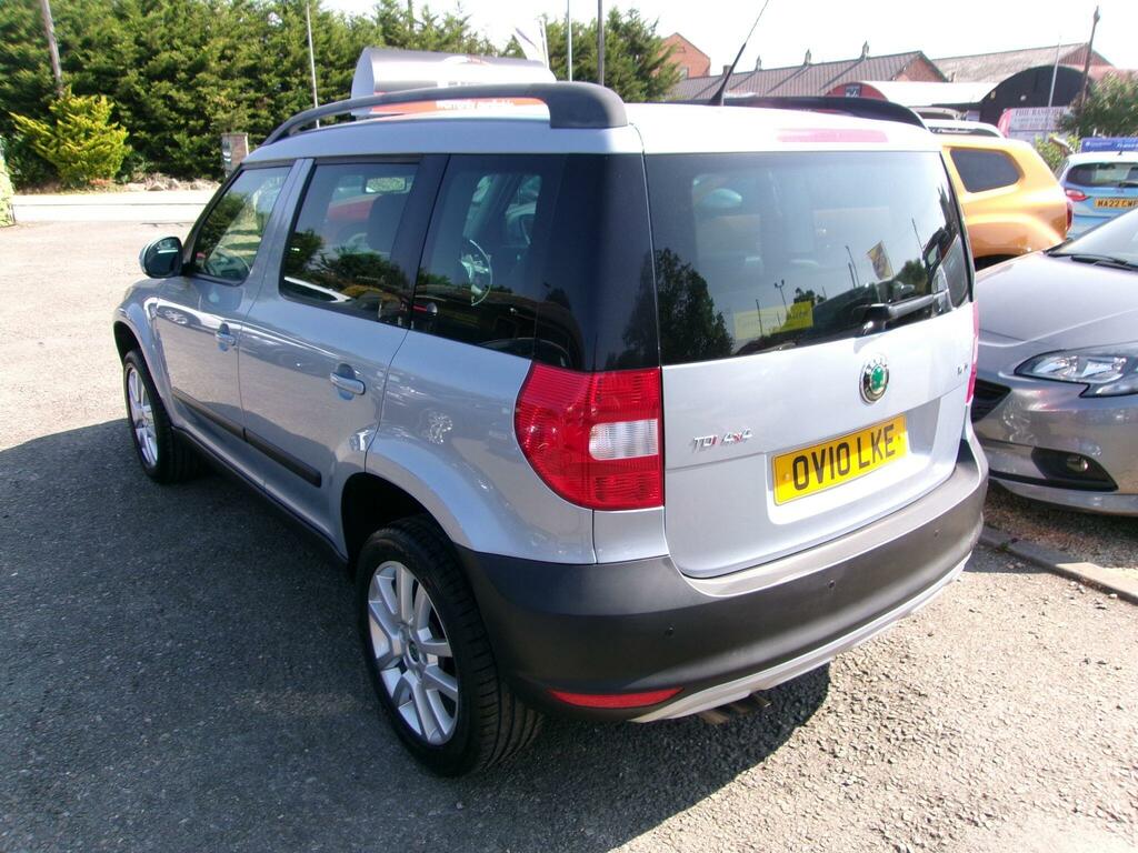 Skoda Yeti 2.0 Tdi Elegance 4Wd Euro 5  #4
