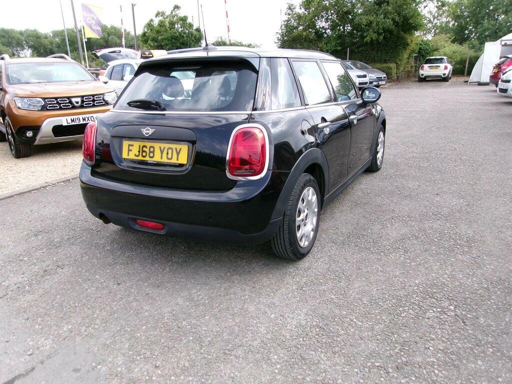 Mini Hatch 1.5 One Classic Steptronic Euro 6 Ss Black #2