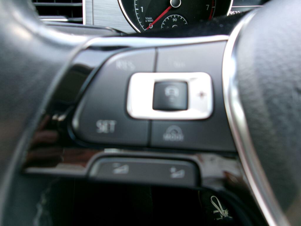 Volkswagen Golf SV Se Nav Red #19