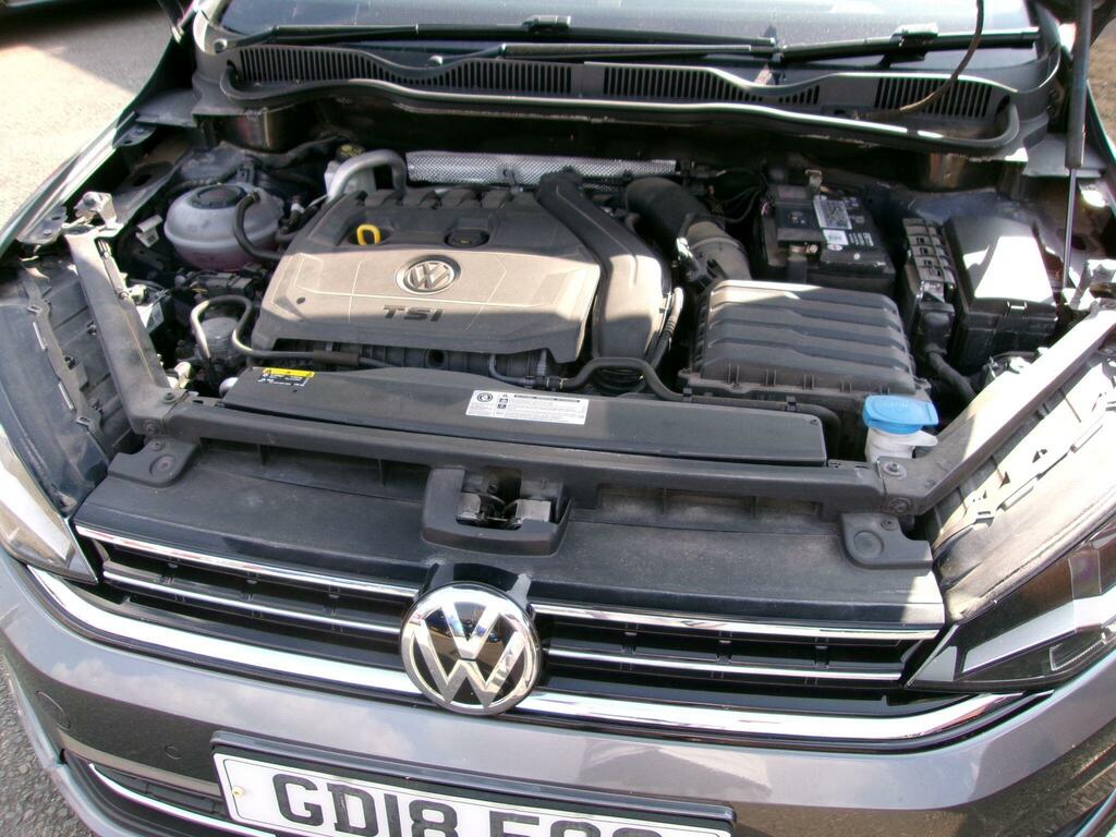 Volkswagen Golf SV Se Nav Red #31