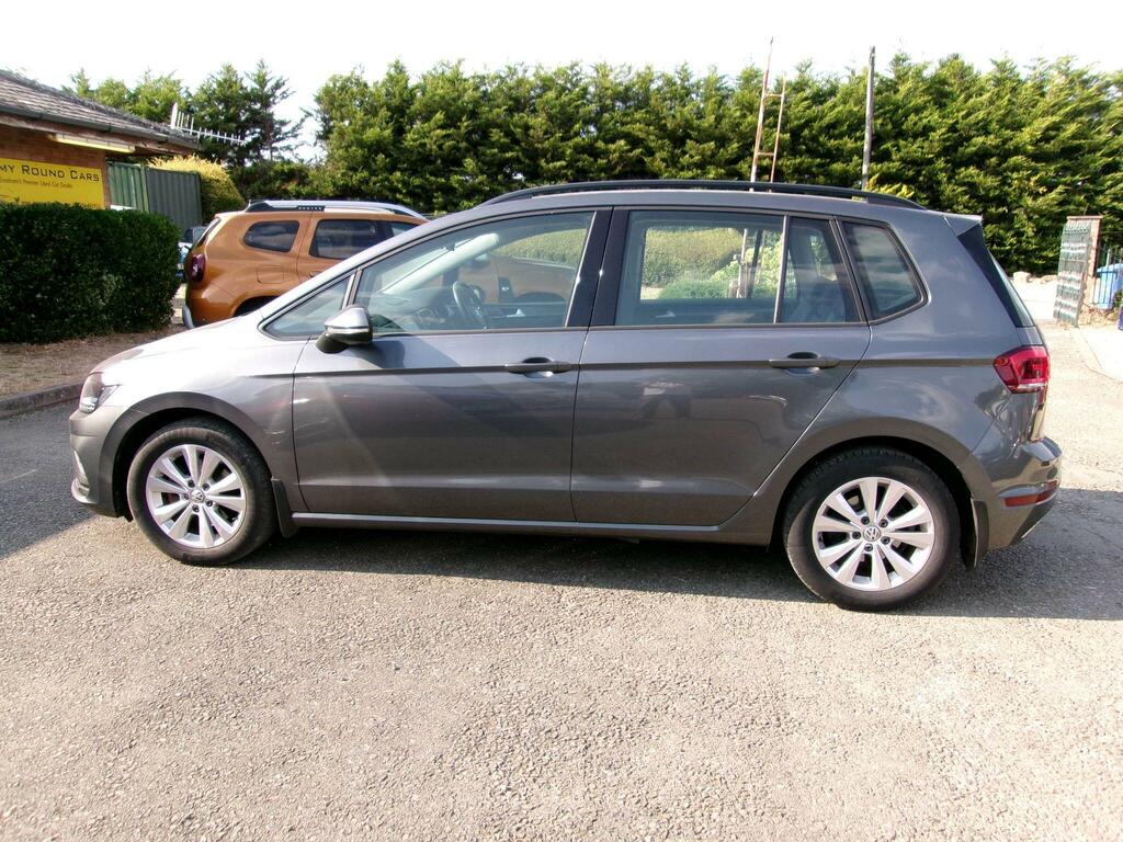 Volkswagen Golf SV Se Nav Red #7