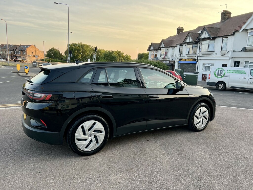 Volkswagen ID.4 Pure 52Kwh Life Suv 148 Ps White #8