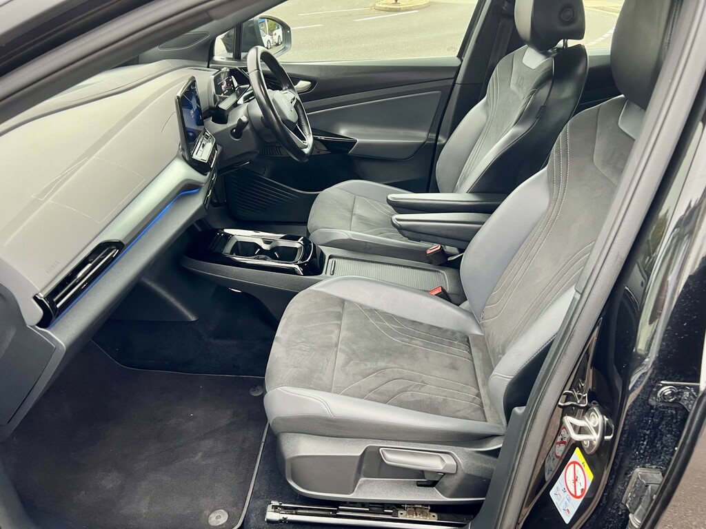Volkswagen ID.4 Electric  #32