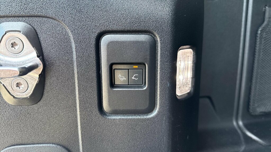 Land Rover Defender  Black #42