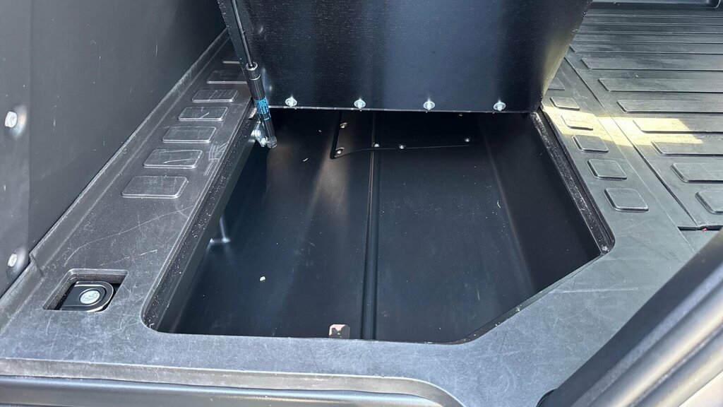 Land Rover Defender  Black #44