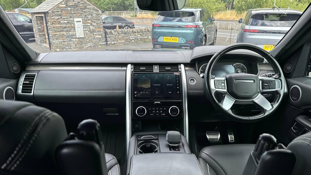 Land Rover Discovery 3.0 D300 R-dynamic Hse Black #17
