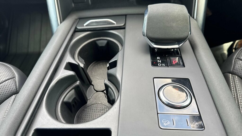 Land Rover Discovery 3.0 D300 R-dynamic Hse Black #33