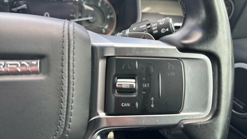 Land Rover Discovery 3.0 D300 R-dynamic Hse Black #38