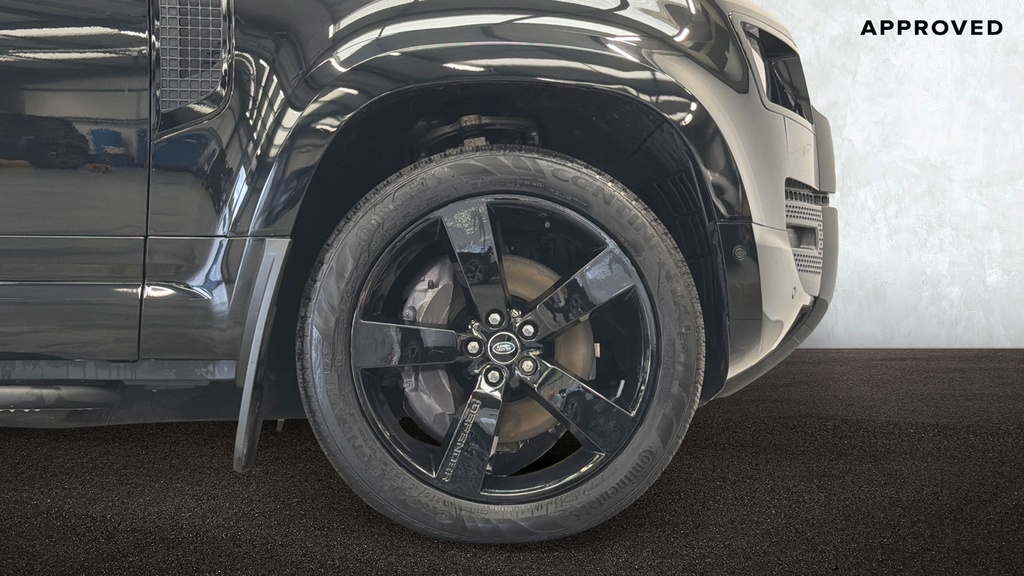 Land Rover Defender 3.0 D300 X-dynamic S 7-Seat Black #8