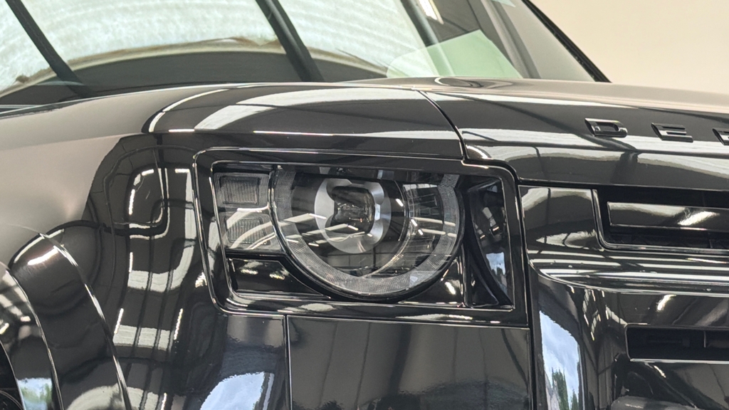 Land Rover Defender 3.0 D300 X-dynamic S 7-Seat Black #17