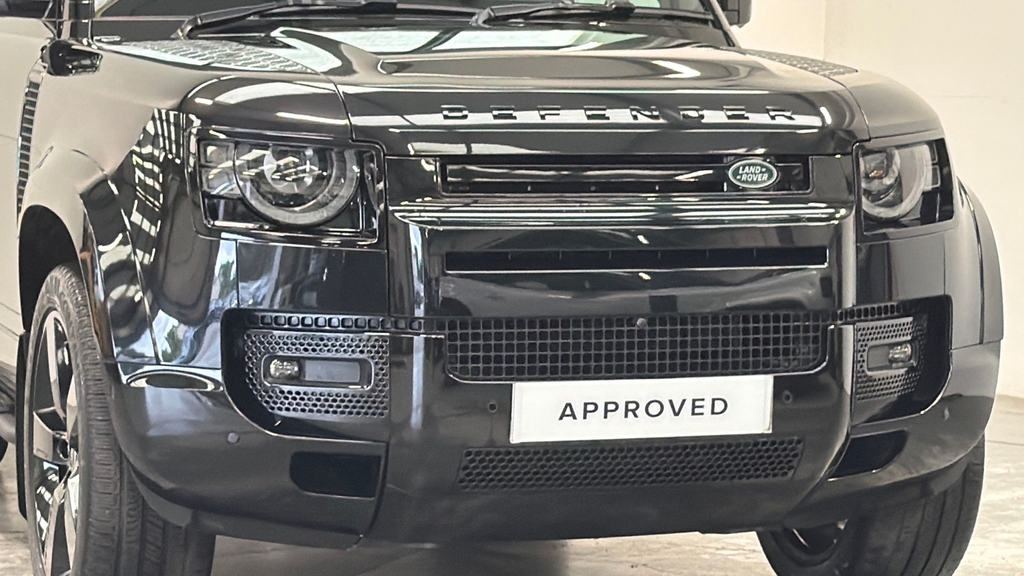 Land Rover Defender 3.0 D300 X-dynamic S 7-Seat Black #41