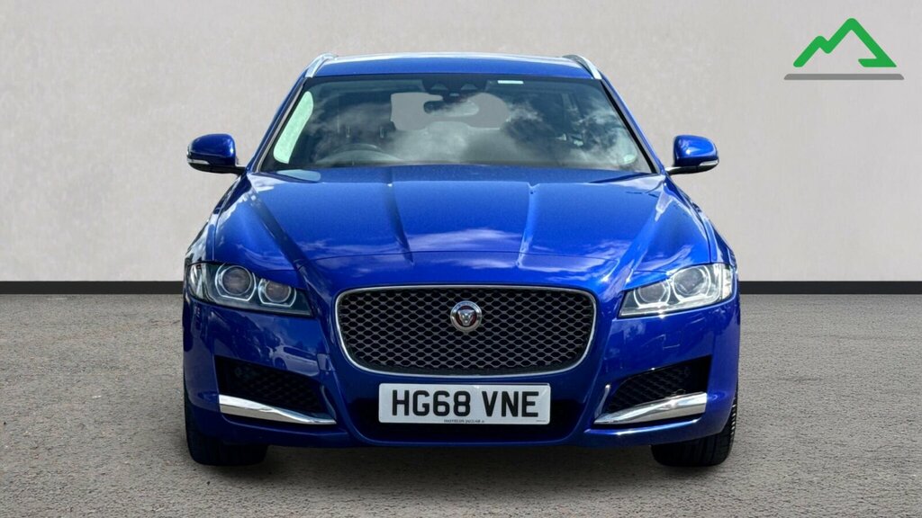 Jaguar XF Sport Black #11