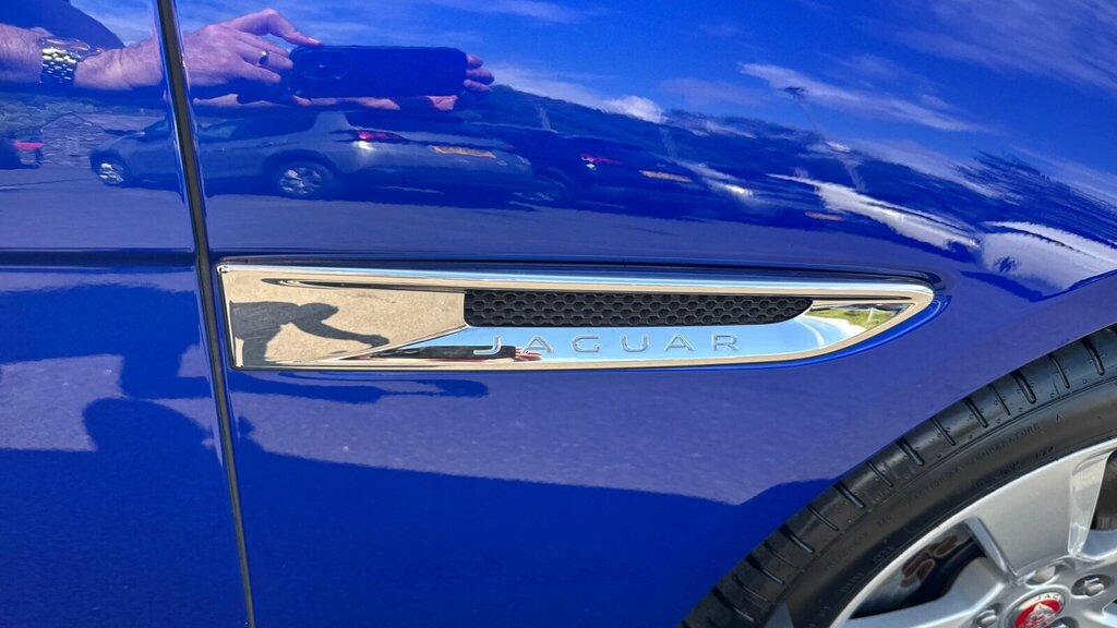 Jaguar XF Sport Black #35