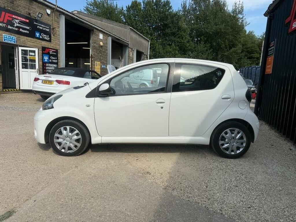 Toyota Aygo 1.0 Vvt-i Ice Euro 5 WF62LSY White #6