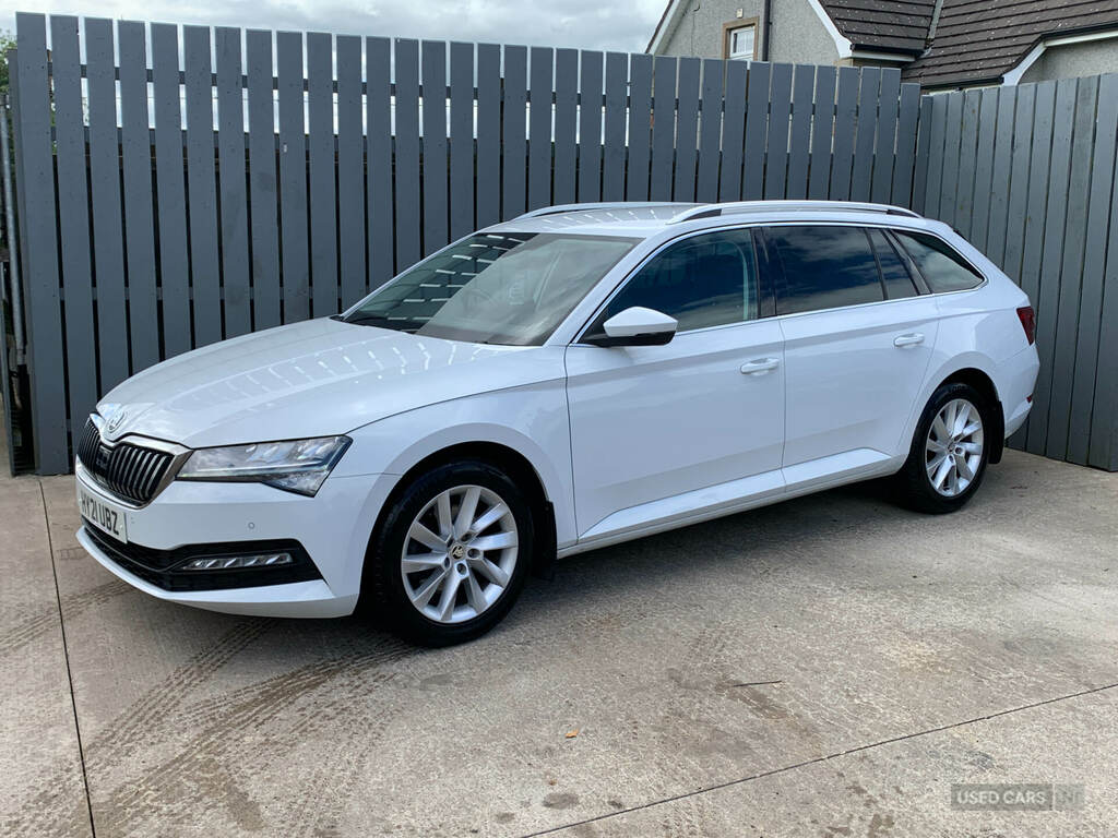 Skoda Superb 2.0 Tdi Cr 122 Se Technology Dsg White #3