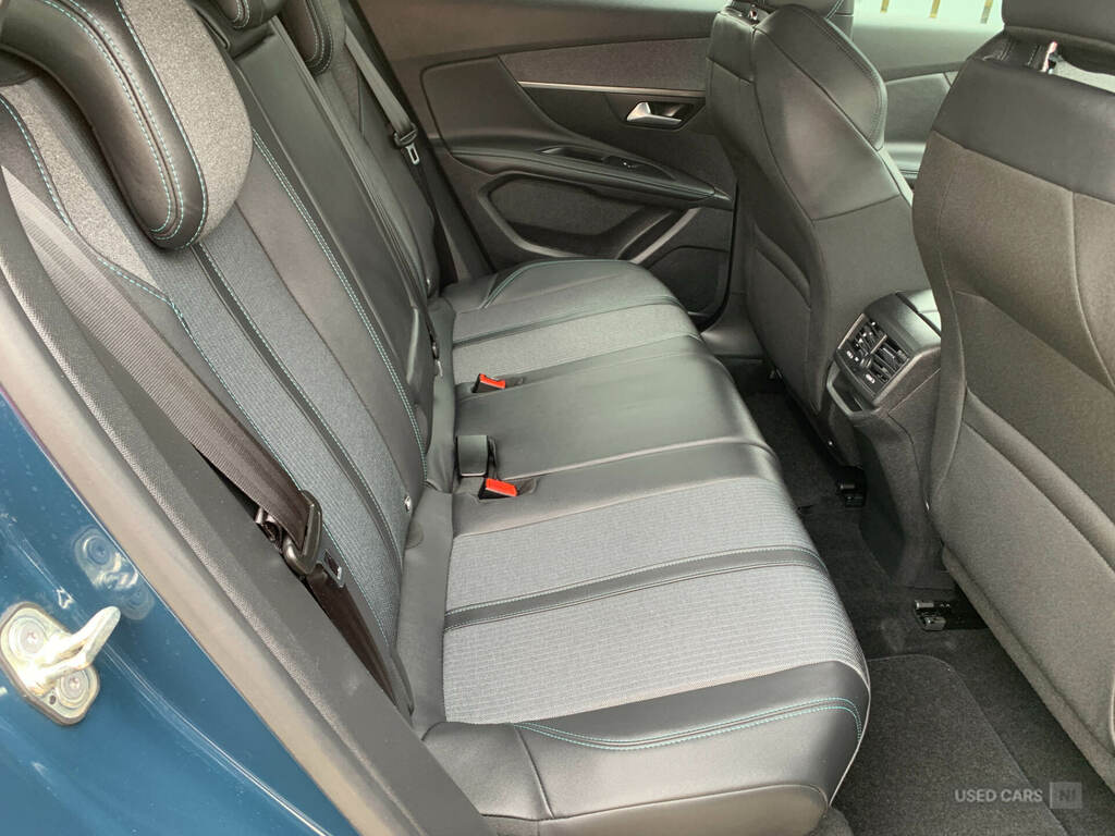 Peugeot 3008 1.5 Bluehdi Gt Eat8 Grey #13