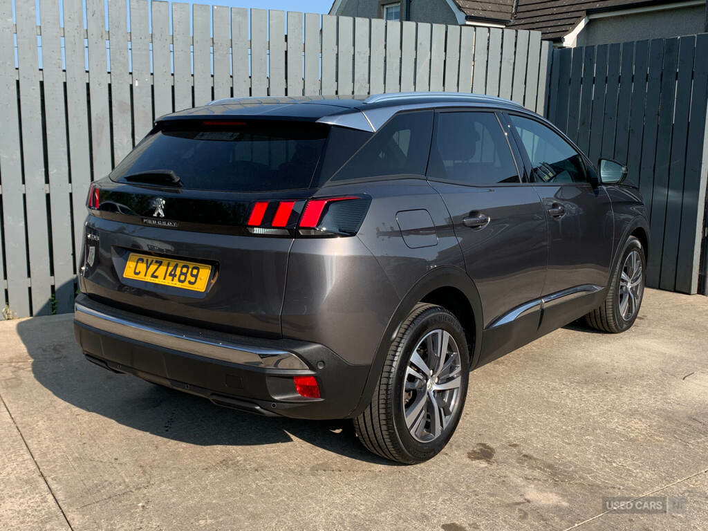 Peugeot 3008 1.5 Bluehdi Allure Premium Eat8 Grey #5