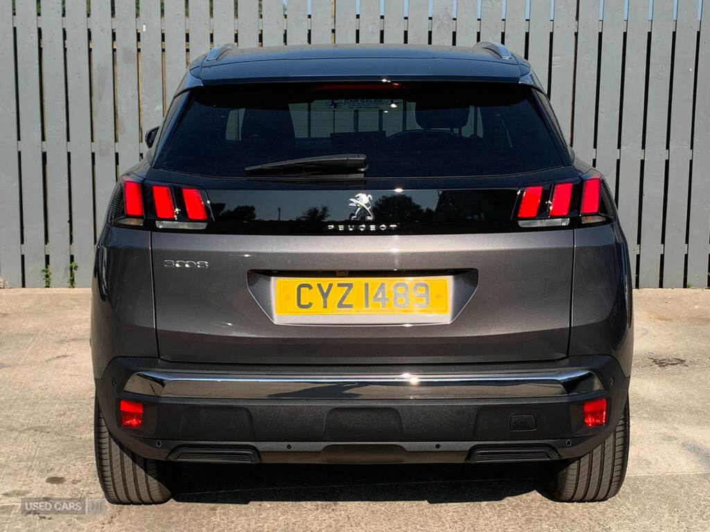 Peugeot 3008 1.5 Bluehdi Allure Premium Eat8 Grey #4
