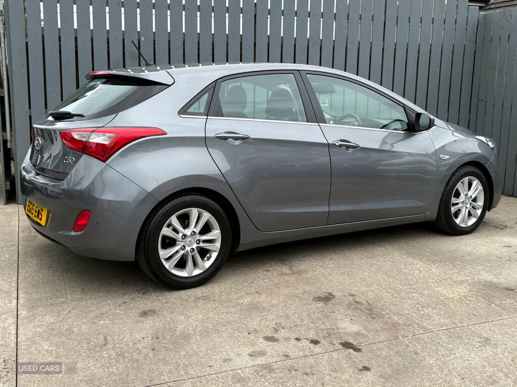 Hyundai I30 1.6 Crdi Blue Drive Se Grey #5
