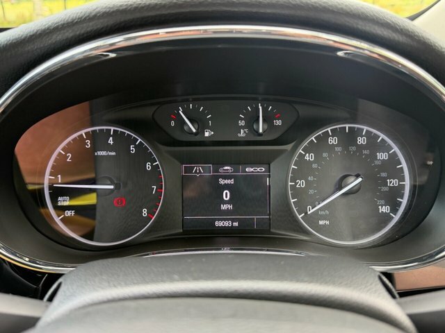 Vauxhall Mokka X 1.4I Turbo Ecotec Design Nav Suv White #3