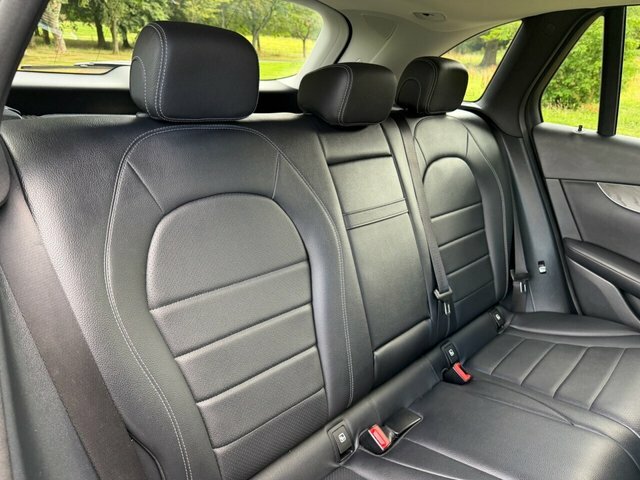 Mercedes-Benz GLC Class 2.1 Glc220d Sport Suv G-tronic 4Matic E Black #4
