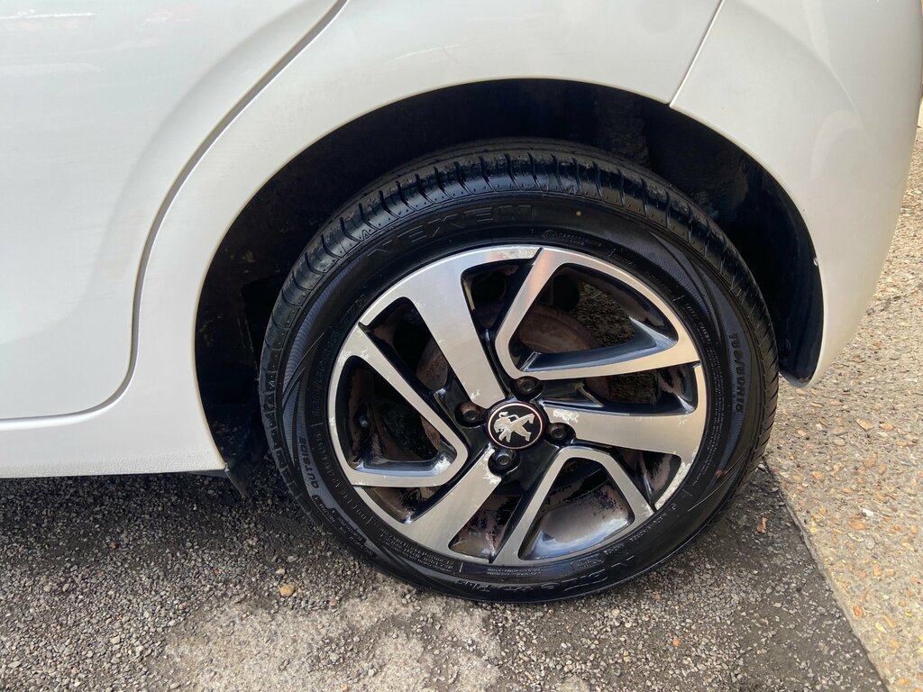 Peugeot 108 Puretech Allure Euro 6 #15