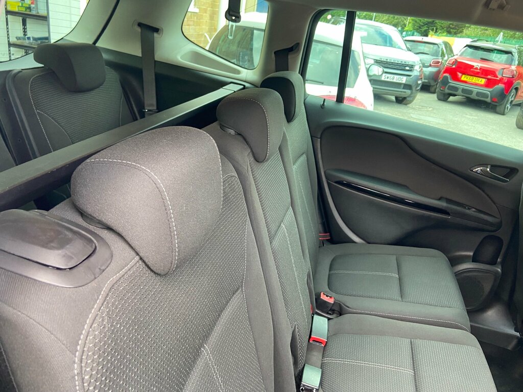 Vauxhall Zafira Tourer Tech Line Cdti White #31
