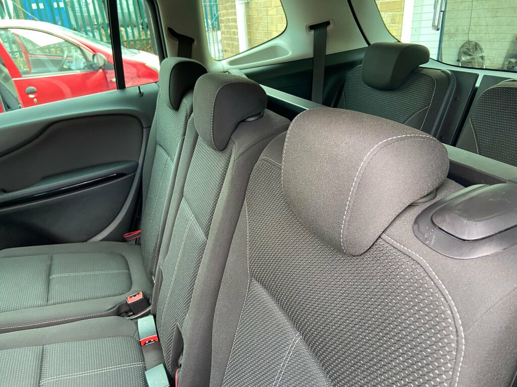 Vauxhall Zafira Tourer Tech Line Cdti White #22