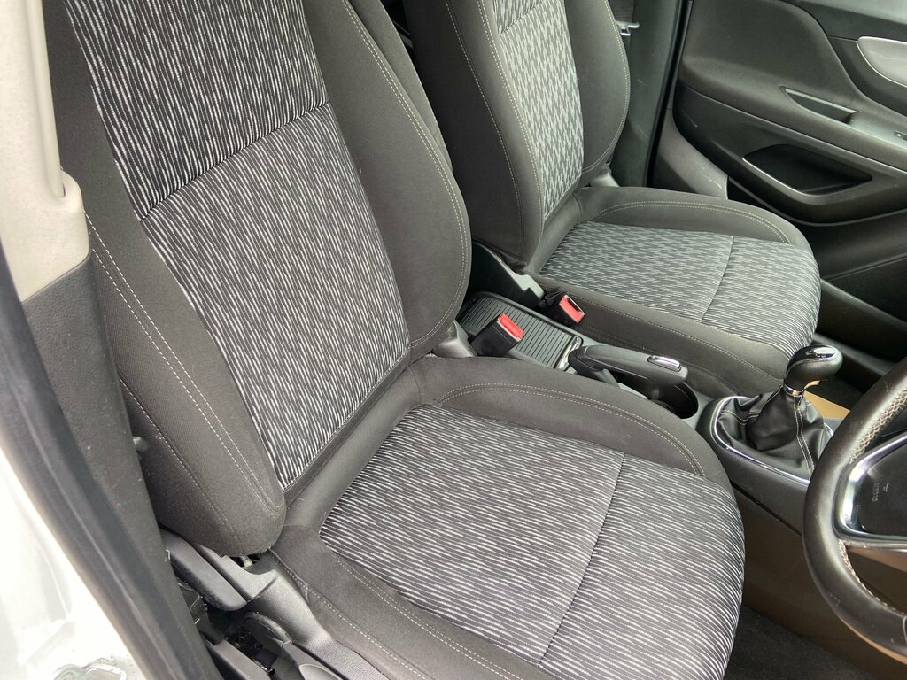 Vauxhall Mokka 1.7 Se Cdti 128 Bhp Silver #34