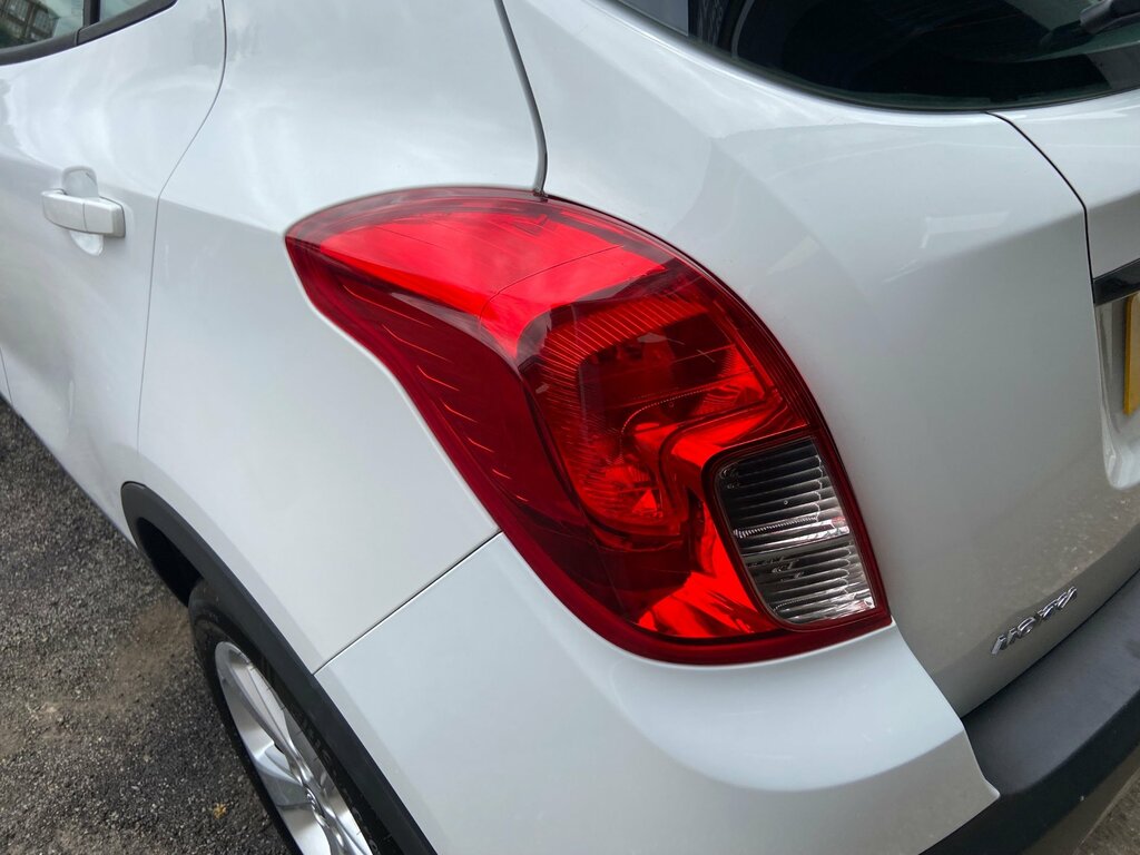 Vauxhall Mokka 1.7 Se Cdti 128 Bhp Silver #8