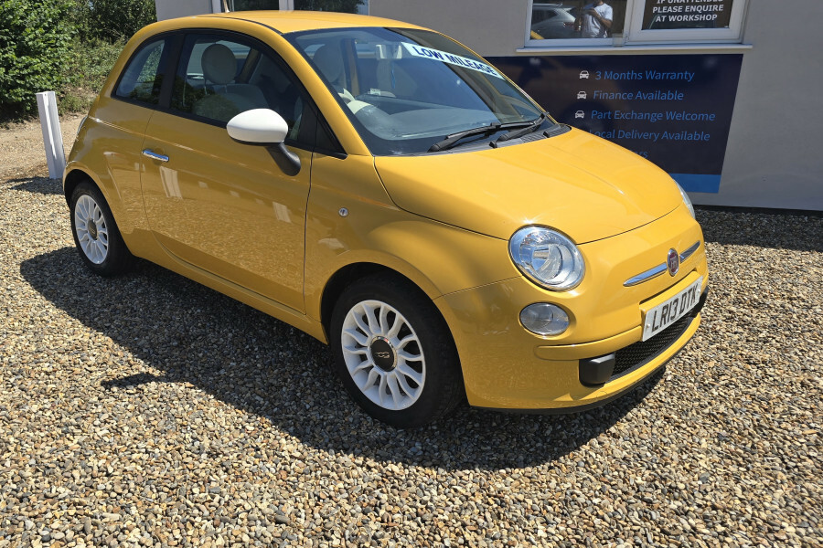 Fiat 500 Hatchback Yellow