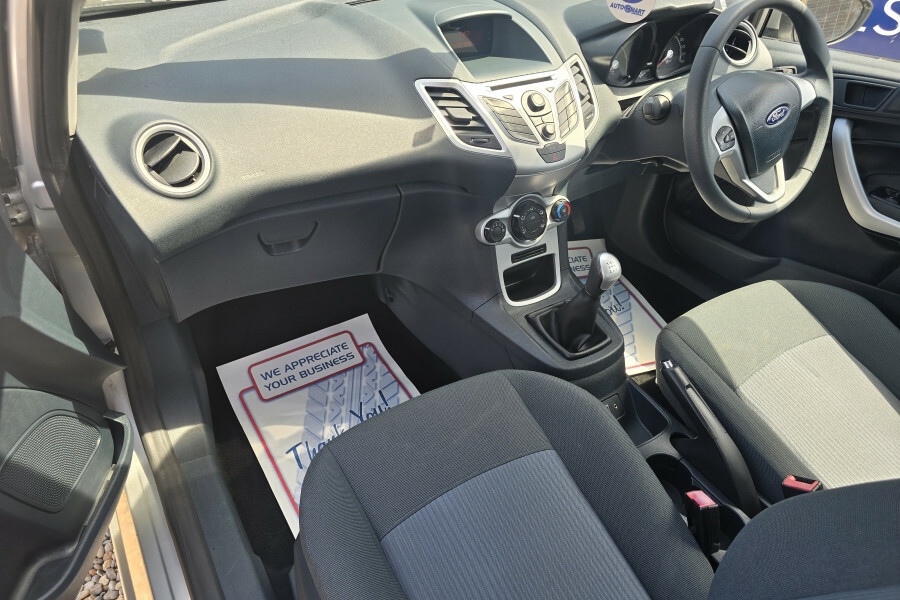 Ford Fiesta Hatchback Silver #4