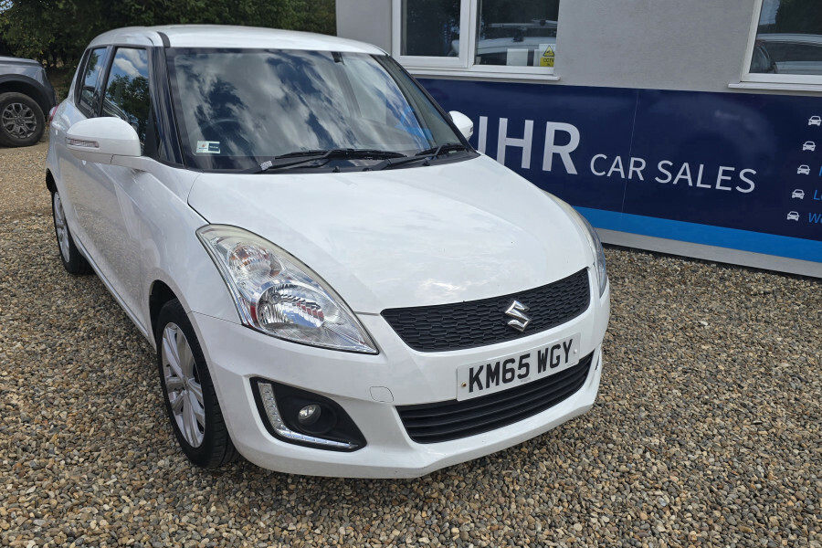 Suzuki Swift Hatchback White