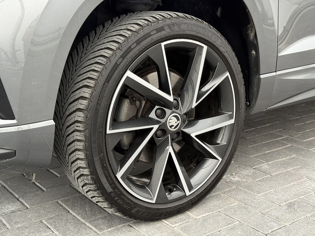 Skoda Karoq Tsi Act Sportline Grey #3