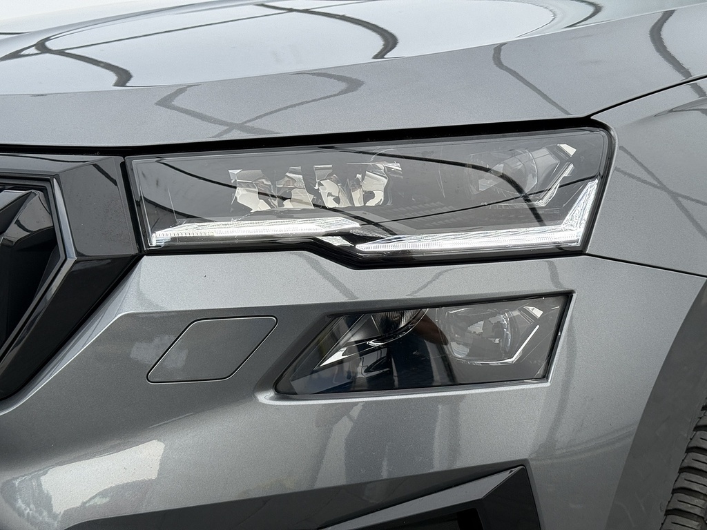 Skoda Karoq Tsi Act Sportline Grey #4