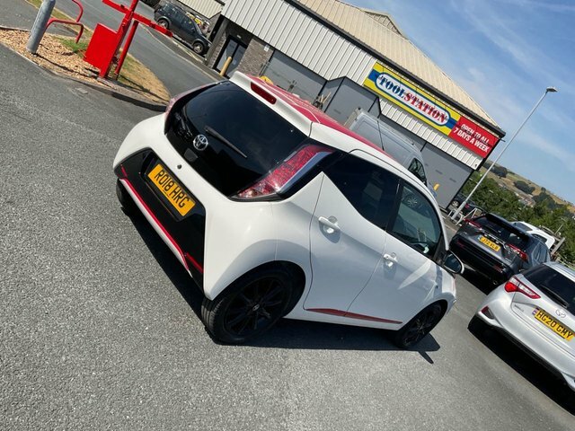 Toyota Aygo 1.0 Vvt-i X-press Hatchback Euro White #5