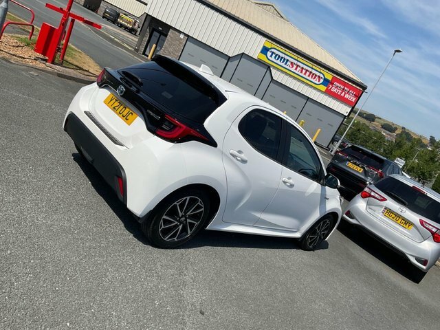 Toyota Yaris 1.5 Vvt-h Design Hatchback Hybrid E-cvt White #5