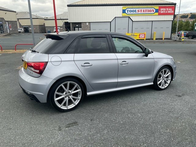 Audi A1 1.4 Tfsi Cod Black Edition Sportback Ma Black #5