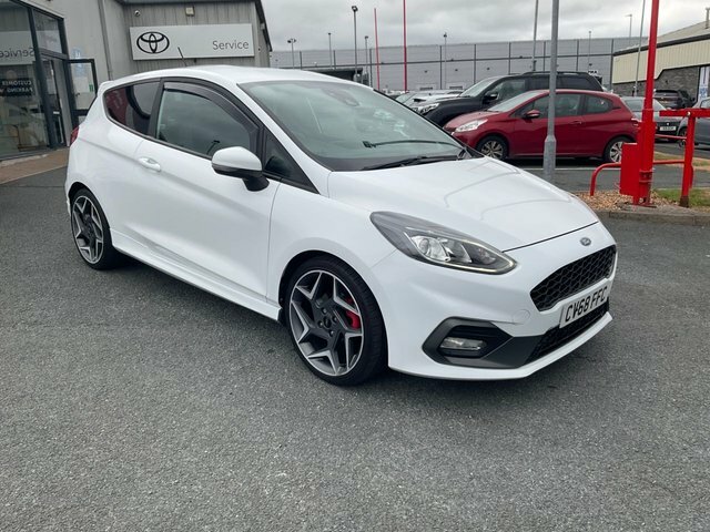 Ford Fiesta 1.5T Ecoboost St-2 Hatchback Eur White