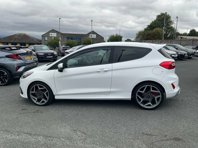 Ford Fiesta 1.5T Ecoboost St-2 Hatchback Eur White #6