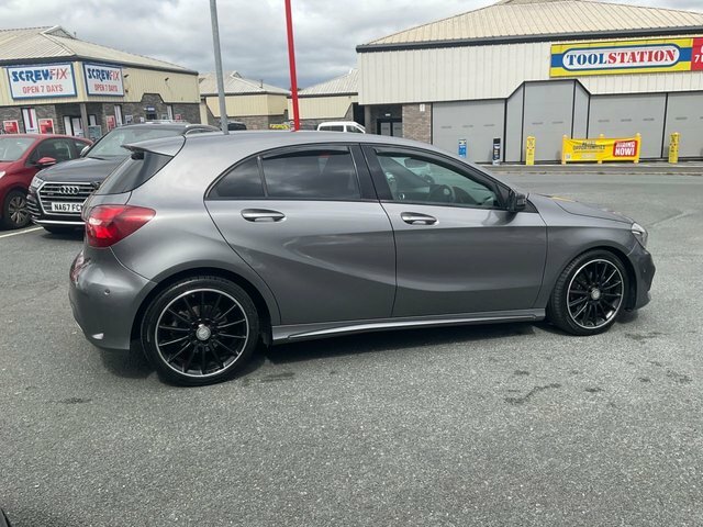 Mercedes-Benz A Class 2.1 A200d Amg Line Premium Hatchback Grey #4