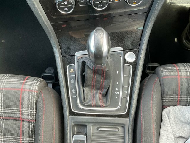 Volkswagen Golf 2.0 Tsi Bluemotion Tech Gti Performance Hatchback White #5