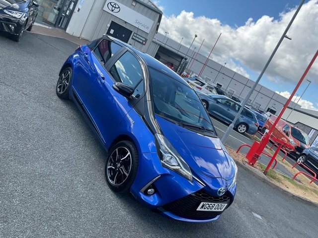 Toyota Yaris 1.5 Vvt-h Blue Bi-tone Hatchback Hybrid Blue #6