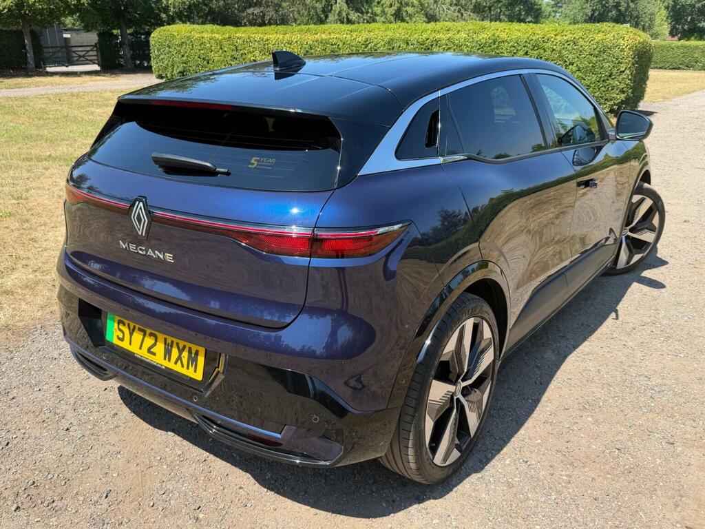 Renault Megane E-Tech Equilibre Red #13